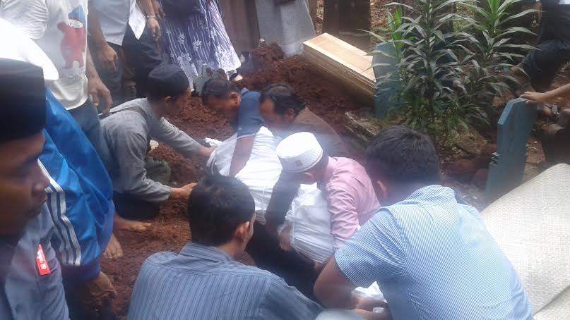 Innalillahi, Ibunda Muhammad Luthfi Wafat