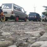 Jalur Alternatif Cirebon - Kuningan Rusak Parah