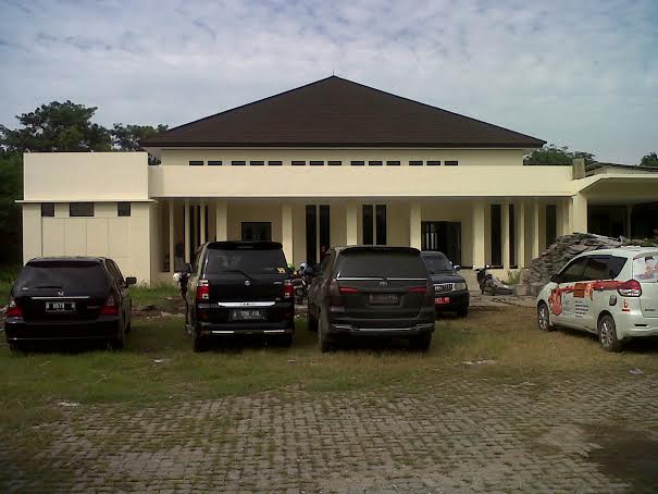 Telan Rp 4,3 Miliar, Gedung KPUD Kabupaten Bekasi Sudah Retak-retak