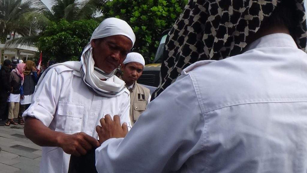 Ribuan Santri Dan Pelajar Di Tasik Desak Kapolda Jabar Dicobot