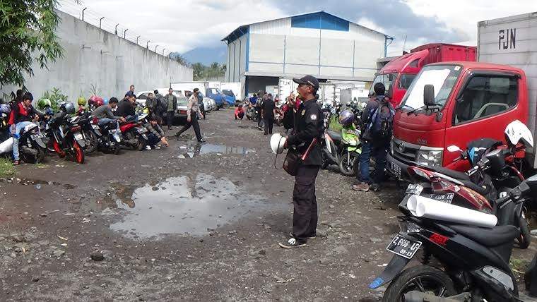 Tak Ada BPJS, Ratusan Karyawan PT. Panjunan Mogok Kerja