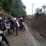 Bersihkan Puing Bekas Longsor, Usep Malah Temukan Granat