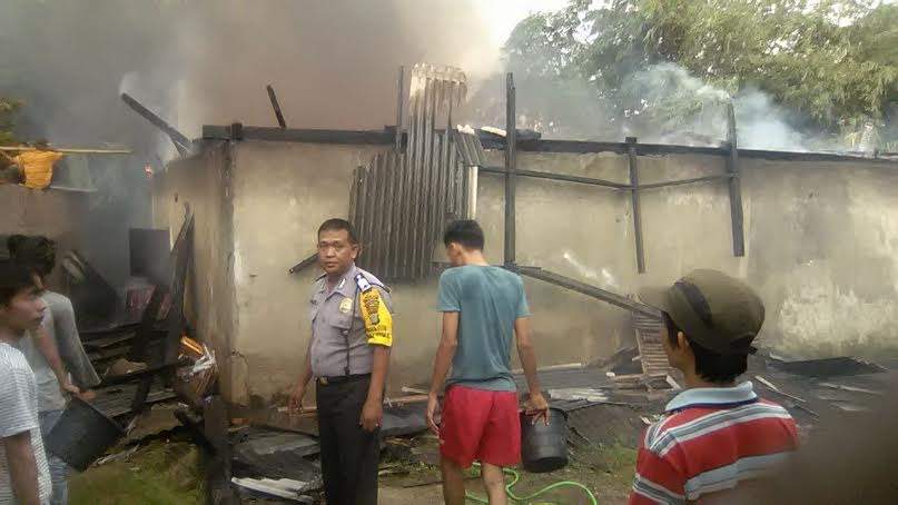 Korslet, Gudang Barang Ludes Terbakar