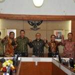 Usai Cuti, Gubernur Minta Walikota Tasik Langsung Kerja