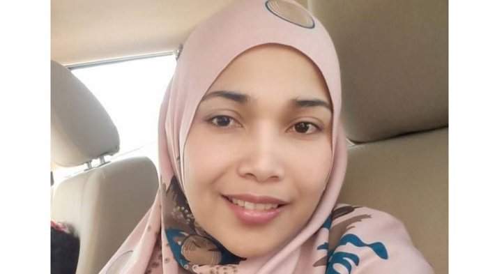 Sebut Presiden "Raja Kodok" Cewek Berhijab Ini Banjir Kecaman