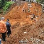 Perbaikan Jalan Kuningan – Cikijing Makan Waktu 1,5 Bulan