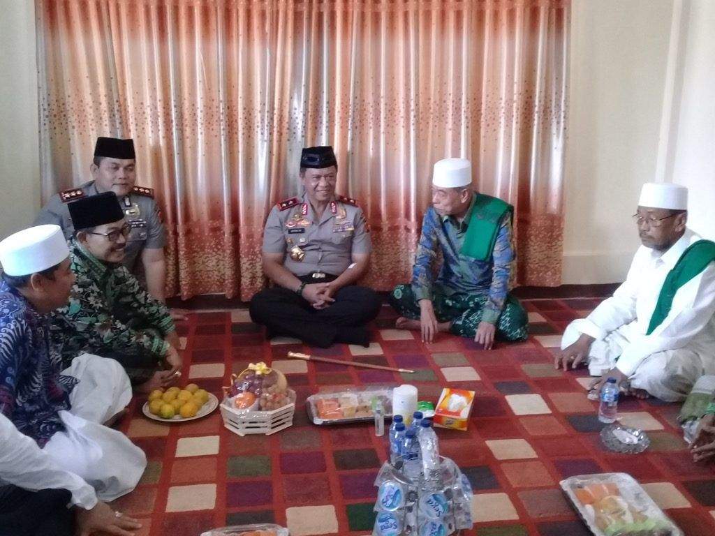Kunjungi Ponpes Buntet, Kapolda Jabar: Saya Ke Sini Bukan Karena Ada Masalah!