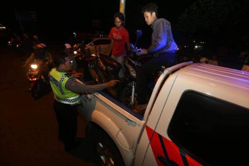 Sundul Truk, Mahasiswa Cirebon Meregang Nyawa Di Jalan Kalijaga Sundul Truk, Mahasiswa Cirebon Meregang Nyawa Di Jalan Kalijaga