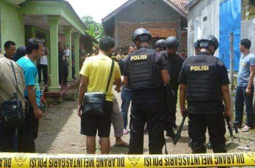 Kuningan Diguncang Bom Tadi Malam