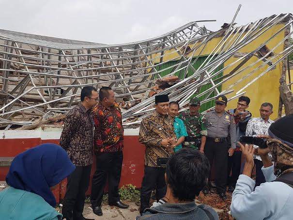 Sekolah Di Karawang "Roboh Massal", Kejari Turun Tangan