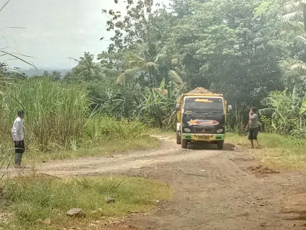 Galian C Di Desa Ciawiasih Diduga Beroperasi Tak Sesuai Izin