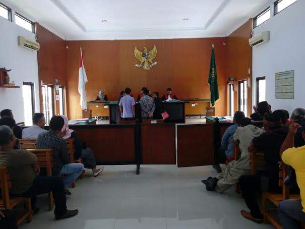 Sidang Kelima Kasus Pemukulan, Rakhmat: H. Sekhu Bohong!!