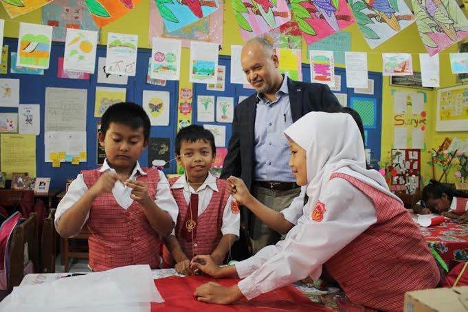 Wakil Presiden RTI Amerika Puji Budaya Baca Siswa SD Cimahi