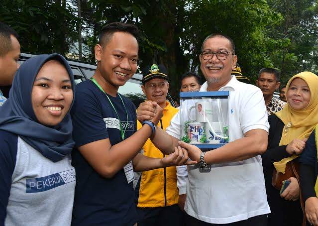 Demiz Kampanyekan Profesi Pekerja Sosial di CFD Dago Demiz Kampanyekan Profesi Pekerja Sosial di CFD Dago