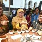 Ribuan Cangkir Kopi Jabar Gratis di #Ngopisaraosna Vol 1