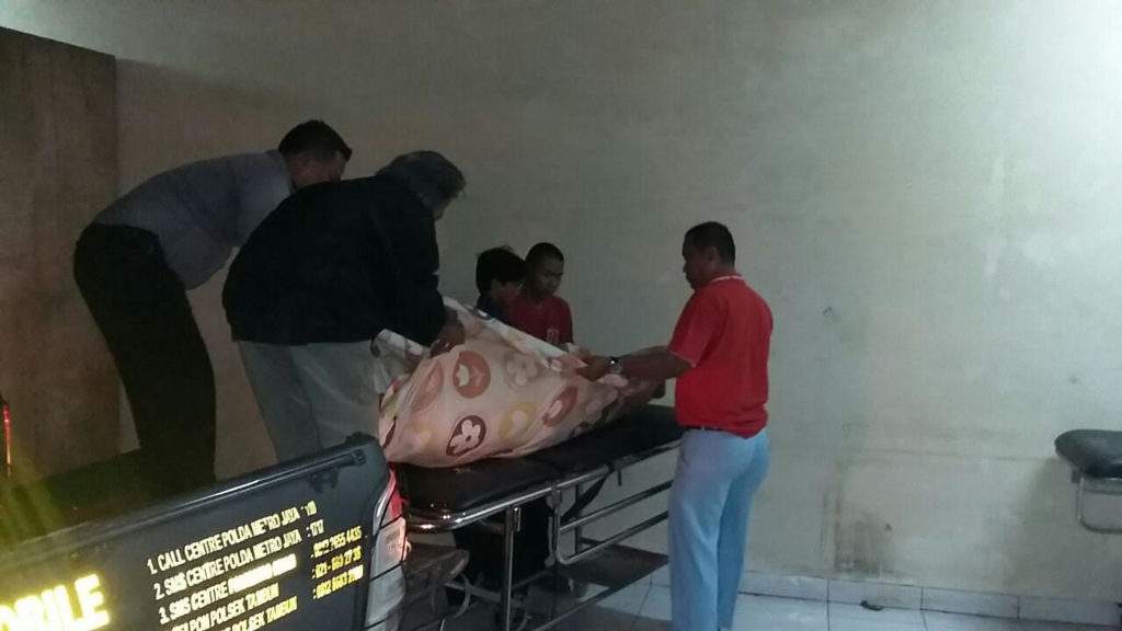 Diduga Stress, Pria Ini Tewas Gantung Diri Pakai Tali Kolor Diduga Stress, Pria Ini Tewas Gantung Diri Pakai Tali Kolor