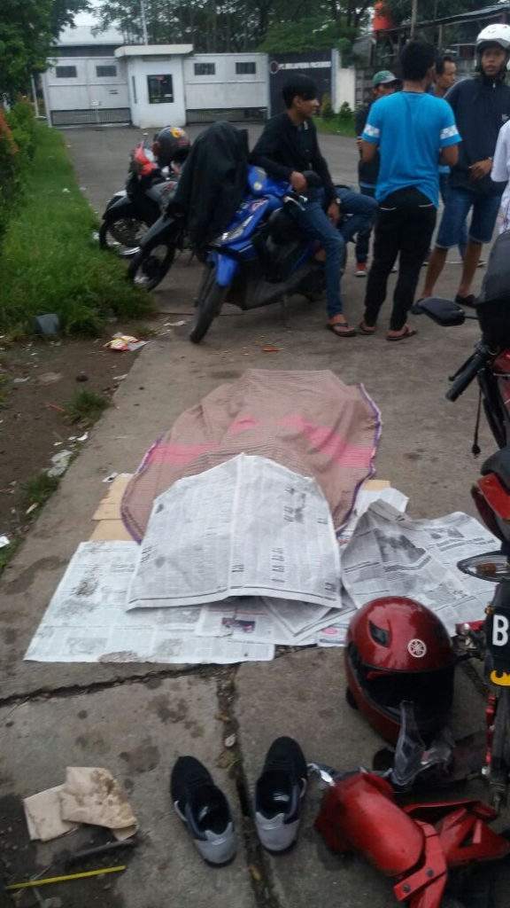 Tabrak Belakang Truk, Pengendara Motor Asal Keramat Sentiong Tewas Tabrak Belakang Truk, Pengendara Motor Asal Keramat Sentiong Tewas