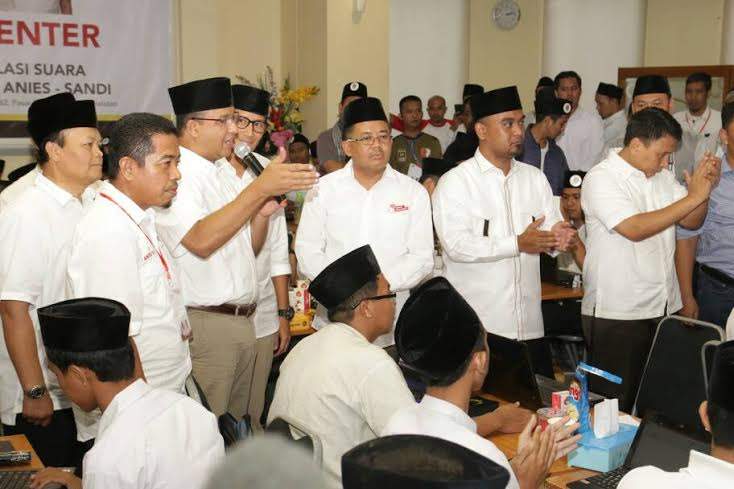 Anies-Sandi Unggul Exit Poll, Alunan Shalawat Menggema Di Ibukota