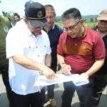 Gubernur Tinjau Langsung Lokasi Pilar Turun Jembatan Cipamingkis