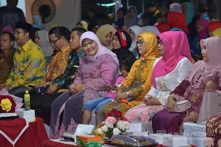 Pemkab Bekasi Gelar Pameran Produk Unggulan 2017 Pemkab Bekasi Gelar Pameran Produk Unggulan 2017