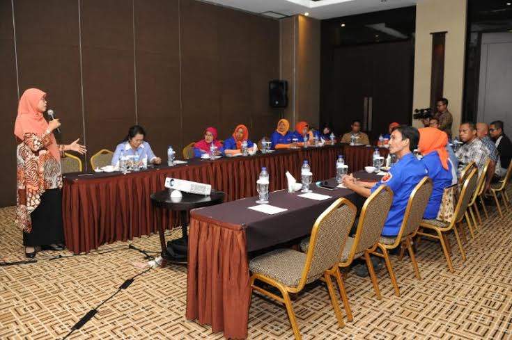 Netty : Berorganisasi, Jangan Seperti Pasar dan Angkot! Netty : Berorganisasi, Jangan Seperti Pasar dan Angkot!