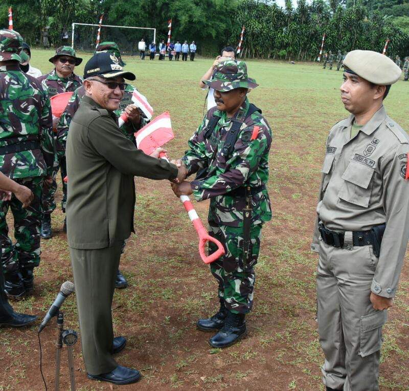 TNI Bantu Pemkot Depok Bangun Fasum