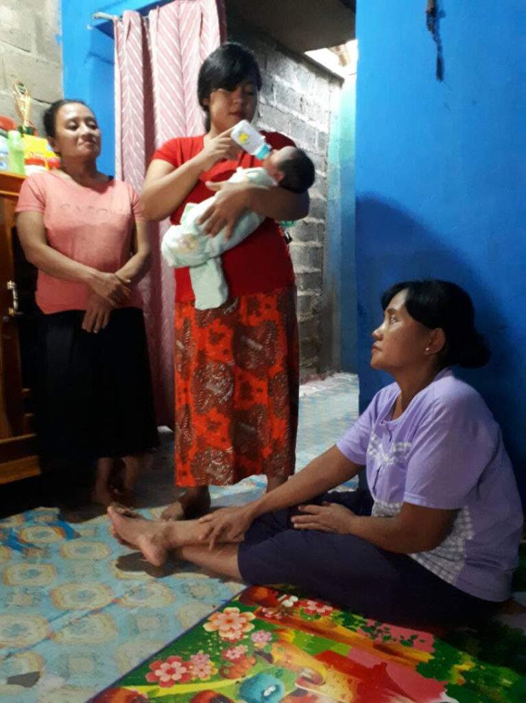 Warga Miskin Dipaksa Bayar Rp 600 Ribu Untuk Ongkos Bersalin Warga Miskin Dipaksa Bayar Rp 600 Ribu Untuk Ongkos Bersalin