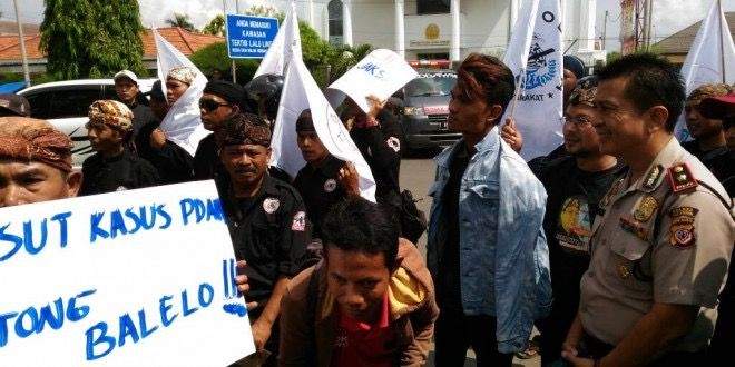 Endus Korupsi PDAM & Jaksa Nakal, Lodaya Demo Kejari Karawang Endus Korupsi PDAM & Jaksa Nakal, Lodaya Demo Kejari Karawang