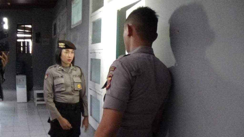 Tertangkap Berduaan Di Hotel, Pasangan Diduga Mesum Ini Ngaku Musafir Tertangkap Berduaan Di Hotel, Pasangan Diduga Mesum Ini Ngaku Musafir