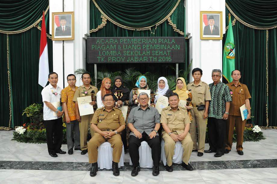 Empat Sekolah Sehat Di Jabar Akan Ikuti LSS Tingkat Nasional Empat Sekolah Sehat Di Jabar Akan Ikuti LSS Tingkat Nasional