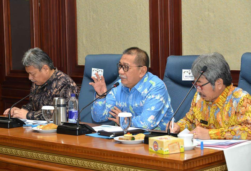 Bersyarat, Pemprov Jabar Keluarkan 18 IUP dan WIUP