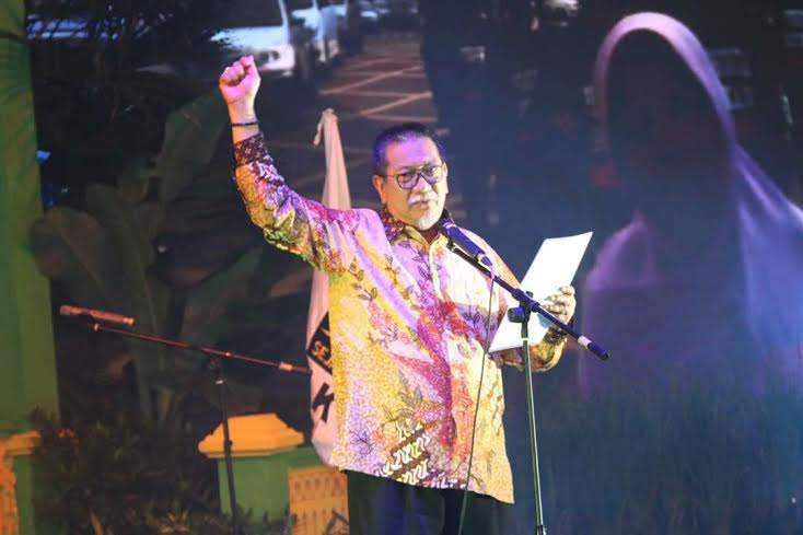 Deddy Mizwar: Saya Sering Bacakan Puisi untuk PKS Deddy Mizwar: Saya Sering Bacakan Puisi untuk PKS