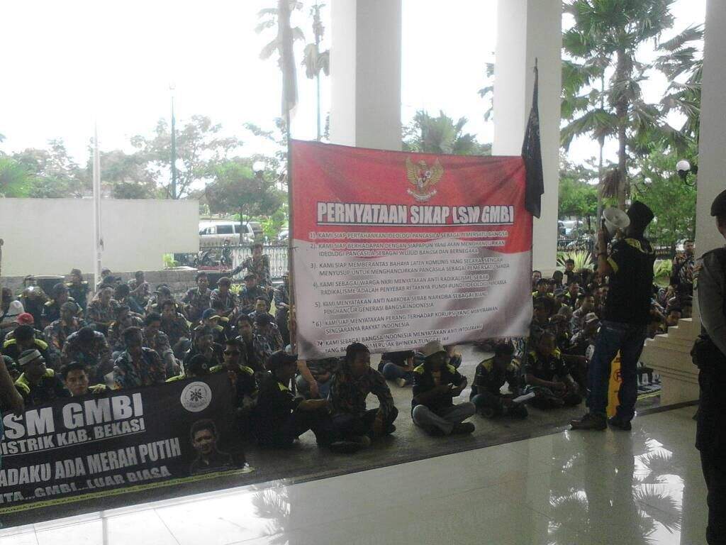 Nyatakan Sikap GMBI di Gedung DPRD Kab. Bekasi, Siap Jadi Garda Terdepan Pertahankan NKRI