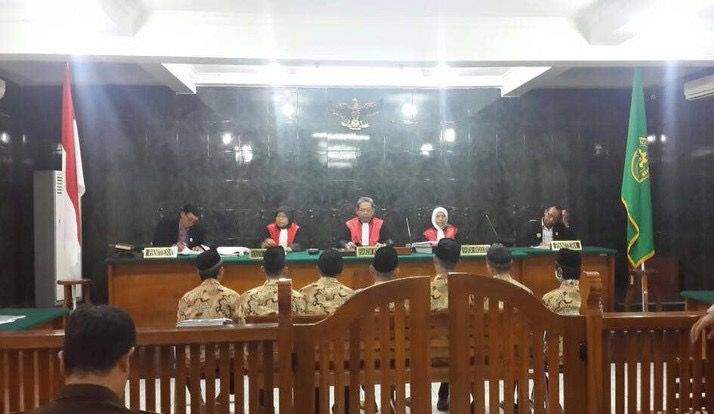 Membunuh & Memperkosa, 7 Anggota Geng Motor Cirebon Dituntut Hukuman Mati