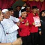 Tak Mau Kalah Oleh Incumbent, Kadinkes Kab Cirebon Daftar Bacabup PDIP