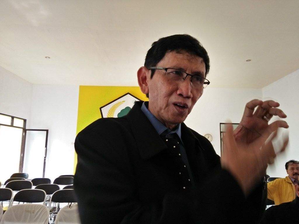 Lima Pejabat Eselon II Pemkab Cirebon "Dipaksa" Pensiun Dini? Lima Pejabat Eselon II Pemkab Cirebon "Dipaksa" Pensiun Dini?