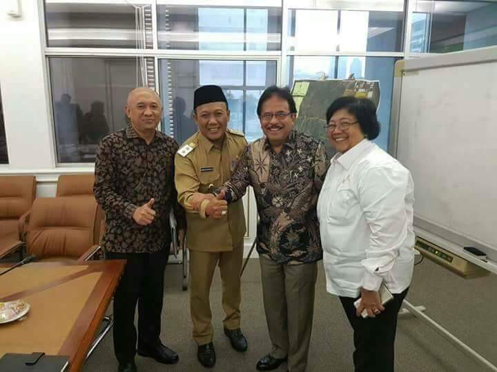 Akhirnya Petani Telukjambe Bisa Tinggal di Lahan Pertiwi Lestari Akhirnya Petani Telukjambe Bisa Tinggal di Lahan Pertiwi Lestari