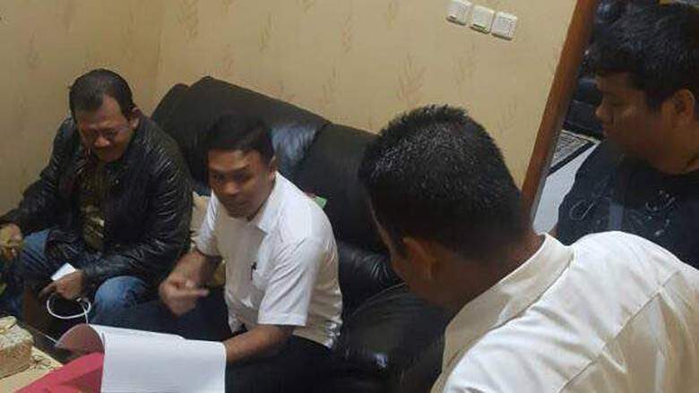 Ki Gendeng Ditangkap Dengan BB Kaos bertuliskan 'Anti China'