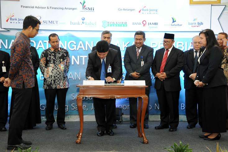 PT. BIJB dan Sindikasi Bank Syariah Laksanakan Akad Pembiayaan Pembangunan BIJB PT. BIJB dan Sindikasi Bank Syariah Laksanakan Akad Pembiayaan Pembangunan BIJB