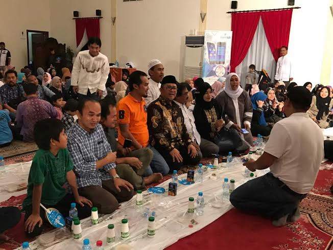 Ratusan Pekerja Migran Asal Jabar 'Ngabuburit' di Konjen Jeddah