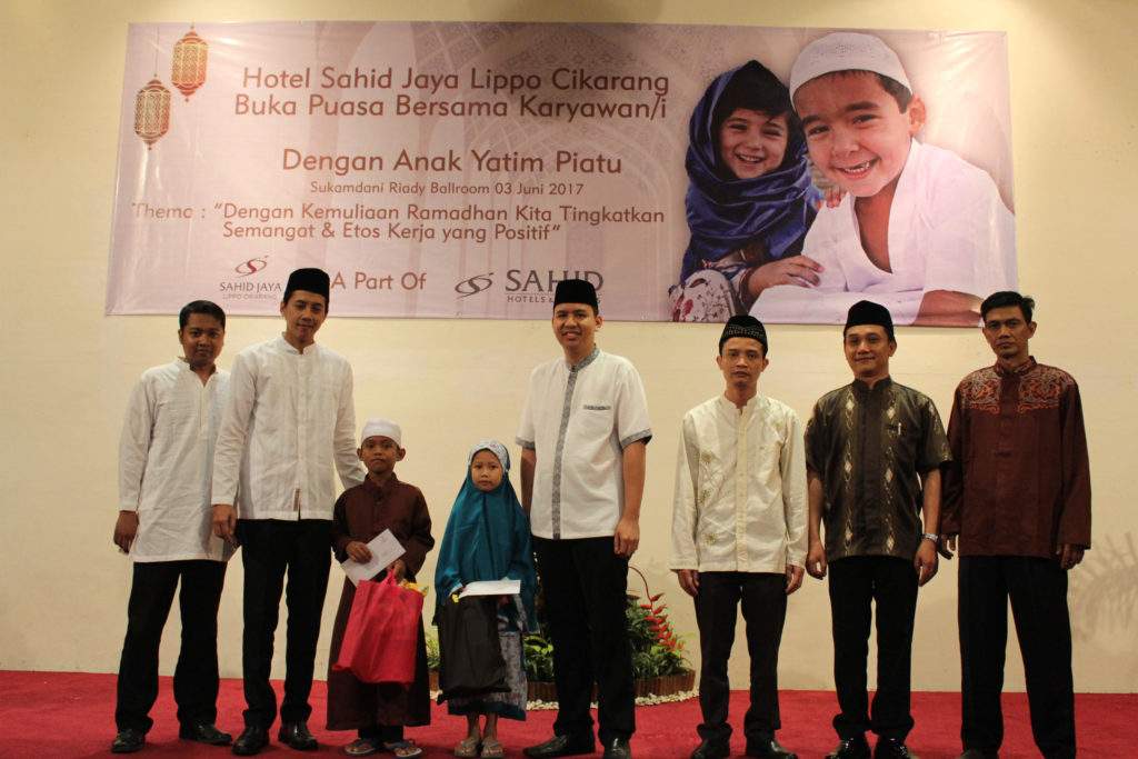 HSJL Berbagi Kebahagiaan Lewat Santunan HSJL Berbagi Kebahagiaan Lewat Santunan