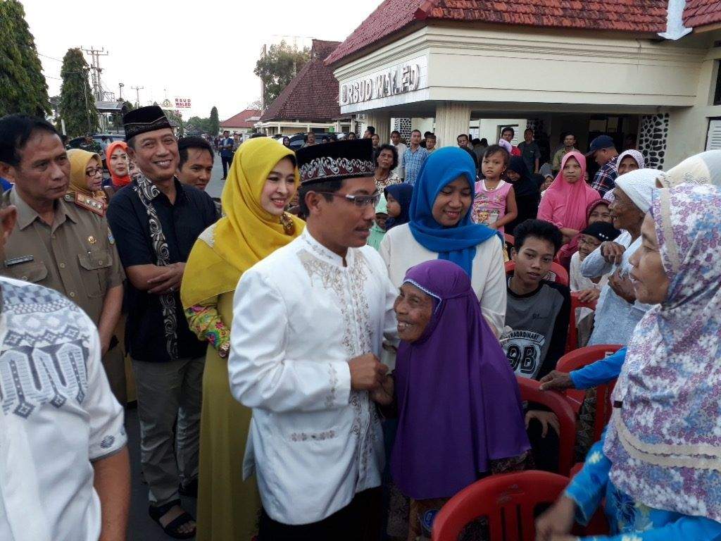 RSUD Waled Bersama Bupati Cirebon Gelar Buka Bersama & Bagi Paket Sembako