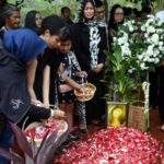 Ibunda Yana Zein Tidak Menyaksikan Proses Pemakaman Dari Dekat, Mengapa?