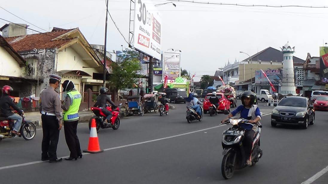 1.802 Personil Gabungan Siap Amankan Jalur Mudik Di tasik 1.802 Personil Gabungan Siap Amankan Jalur Mudik Di tasik