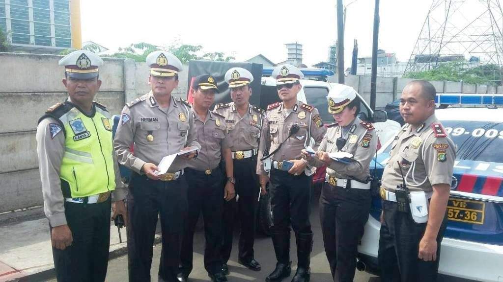 Satlantas Polrestro Bekasi Mendapat Kunjungan dari Ditlantas Polda Metro Jaya Satlantas Polrestro Bekasi Mendapat Kunjungan dari Ditlantas Polda Metro Jaya