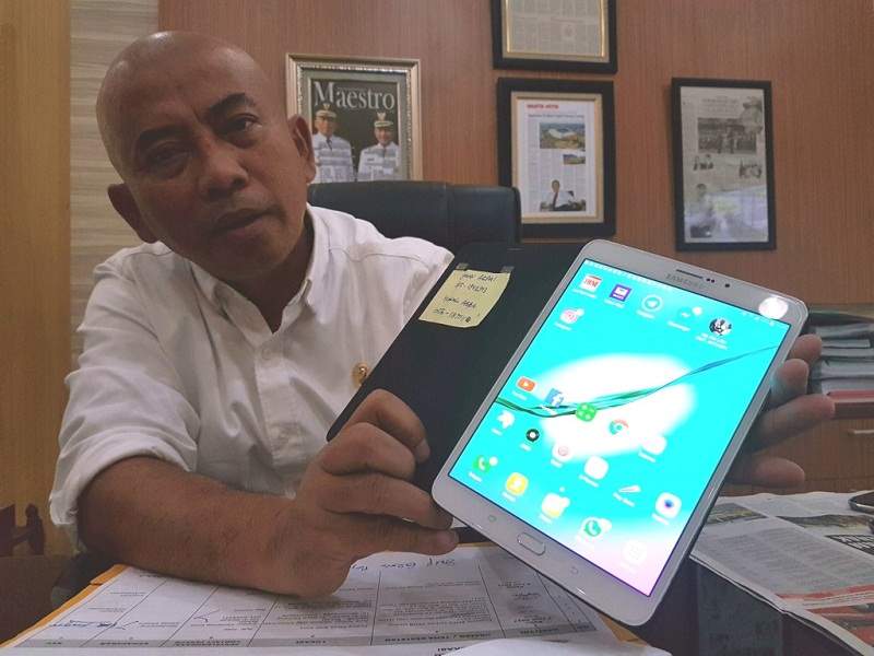 Baru Tiga Jam, Walikota Bekasi Sudah Dapat 7.900 Pesan Di Ponselnya