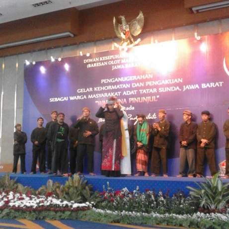 BOMA Jabar Berikan Gelar "Wadonna Pinunjul" Kepada Menteri Susi Pudjiastuti