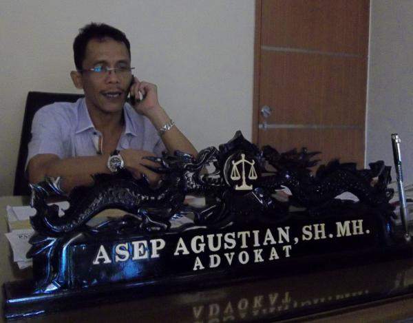 Aktifis Karawang Desak penegak Hukum Usut DBHCT Rp 120 Miliar Aktifis Karawang Desak penegak Hukum Usut DBHCT Rp 120 Miliar