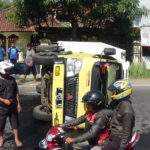 "Es Krim" Bikin Jalan Cikadongdong Tasik Macet Parah