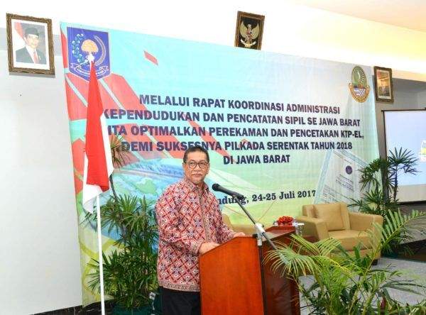 Wagub Demiz Minta Perekaman Data KTP-El Dipercepat